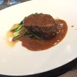 キャトルラパン - 牛頬肉の赤ワイン煮込み