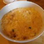 麺屋 極鶏 - 卵と刻みチャーシューを入れて混ぜた後がこれ。