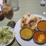 インド料理マントラ - ソフトドリンク（アイスチャイ）付きで、1,250円。まあ、値段的には普通かな。