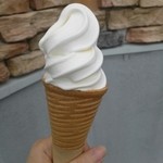 フジヤ和洋菓子店 - ソフトクリーム 250円