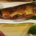 Tsukiji Shokudou Genchan Shinagawa Shizun Terasu Ten - サバの味噌漬け焼き