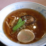 れんげ草 - 基本の醤油ラーメンさっぱり旨いです