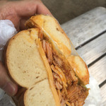 オーゾウ ベーグル - タンドリーチキンとチーズ これが二つ