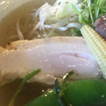 だしが命の塩らーめん　ぎょぎょぎょ - 鶏ハムうまいがな❤︎