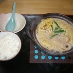 ちゅるちゅる - 鍋焼きラーメン(ランチごはん小サービス)