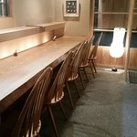 蕎麦ひら井 - カウンター席。