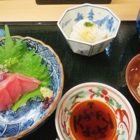 貴久政 - よこわの造り　山芋素麺湯葉胡麻だれ　
