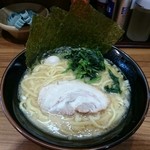 Ichikaku Ya - ラーメン  並   ￥730