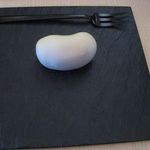 Salon de KANBAYASHI 上林春松本店 - 餅枕の背中側(2015.07)