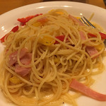 SETTIMO - ロースハムと二色のパプリカの塩味スパゲッティ、ミニサラダ