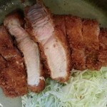 丸和 - ロースカツの断面