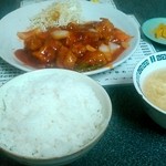 孔雀苑 - 酢豚定食