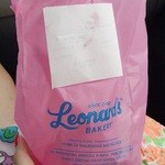 Leonard's Bakery - 可愛いピンクの袋