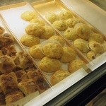 Liliha Bakery - スコーンは3種