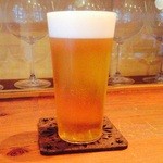 ワインビストロ 花木酒店 - まずは生ビールを！！