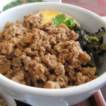 中国茶房 茶趣茶楽 - 魯肉飯