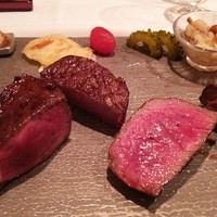 トロワフレーシュ - 左から、岩手短角牛、熟成肉、らんぷ、フィレ