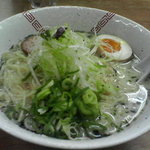 らーめん弥七 - しそ入り塩ラーメン