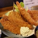 Wagaku - 海老、アジ、チキン、鱈のフライで４種類ですが、どれも大きい♪