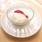 チャイナ 三丁目 - ≪'15/07/30撮影≫冷やし中華 1600円 の杏仁豆腐