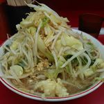 ラーメン二郎 - 小（野菜マシマシ、ニンニク）