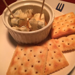 ワインバー テラ - 蜂蜜たっぷりの青チーズ