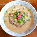 麺麺亭 - とんこつラーメン