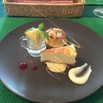 ピアットリッコ - ココナッツチーズケーキ、ヨーグルトプリン、フルーツ