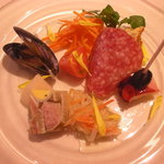 ピレネー - 感動の前菜盛り合わせ