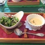 ピアットリッコ - サラダとコーンの冷製スープ