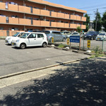 好楽 - 駐車場は裏に有りますが一方通行ですから
      ぐるりともう一本北側をお通り下さい