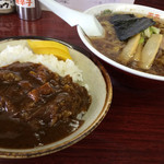 味の中一 - 醤油＋ライスのカレーかけ