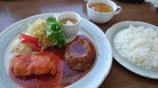 展望レストラン・ワンピース - 