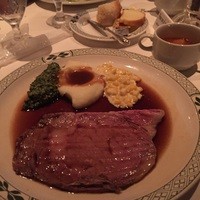 ロウリーズ・ザ・プライムリブ 恵比寿ガーデンプレイス店 - 