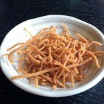 蕎麦仁 - お通しのそば揚げ
