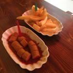 imbiss カリーブルスト 神戸元町 - 赤セット！