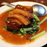 中華彩館ＩＣＨＩＳＵＫＥ - 豚肉の柔か煮（小皿）