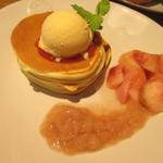 テーラ・テール - 桃×３パンケーキ　H27.8月