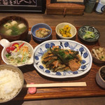 マハロン - 鶏肉の南蛮漬けがメインでした