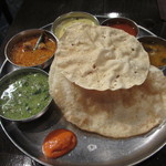 ダバ インディア - ランチミールス