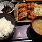 博多もつ鍋 やまや - 鶏の唐揚げ明太風味定食税込１０００円