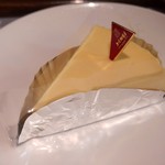 上島珈琲店 - 湯蒸しチーズケーキ（410円）