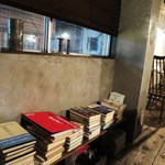 MOON FACTORY COFFEE - 店内４