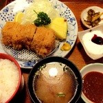 とんかつ専門店 かつ勇 - ヒレカツ定食