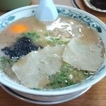 幸陽閣 - 卵入りラーメン　620円