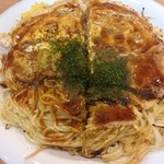 みっちゃん総本店 広島新幹線名店街店 - そば肉玉子　アップ【2015-7】