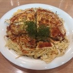 みっちゃん総本店 広島新幹線名店街店 - そば肉玉子【2015-7】