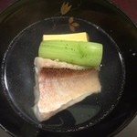日本料理 太月 - 甘鯛と玉子豆腐の椀物
      
