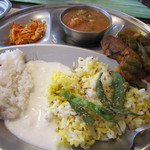 南インド家庭料理 カルナータカー - Bランチ♪　　小さいミールス