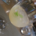 リストランテ ダ トシユキ - 桃のホワイトサングリア